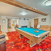 Caldwell House w/ Grill ~ 1 Mi to Downtown!