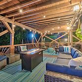 Luxe Lake Chickamauga Retreat w/ Boat Dock!