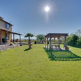 9 Mi to Sahuarita Lake Park: Getaway w/ Game Room