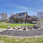 Expansive Retreat on 5 Acres in Shakopee!