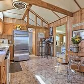 Highland Haven: Cabin on Working Cattle Farm!