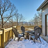 Massanutten Resort Home w/ Deck + Mountain Views!
