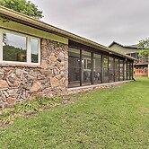 Norfork Getaway: Walk in White River Access!