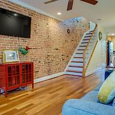 1 Mi to to M&T Bank Stadium: Home w/ Rooftop Patio