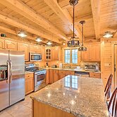 Carroll Log Cabin w/ Deck < 9 Mi to Bretton Woods!
