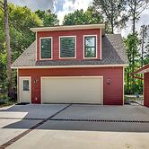 Walk to Old Town: Quiet Bluffton Vacation Rental