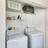 Peaceful Harvard Vacation Rental: 3 Mi to Town!