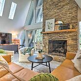 Amazing A-frame w/ Private Hiking + Amenities