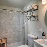 Ideally Located Oakland Home w/ Private Yard!