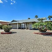 < 1 Mi to Golf: Home w/ Screened Porch in Sun City