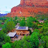 Red Rock Views & Fire Pit: Stunning Sedona Home