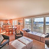 Stunning Kent Lake House w/ Private Dock!