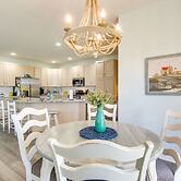 2 Mi to Beach: Ocean View Oasis w/ Resort Access!