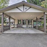 Cozy Cottage on Flower Farm w/ Baker Creek Views!