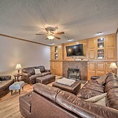 Pet-friendly Ogallala Home ~ 7 Mi to Lakefront!