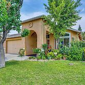 Peaceful Fresno Home, Near Popular Wineries!