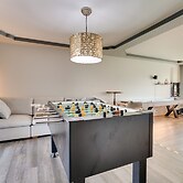 Moses Lake Vacation Rental w/ Hot Tub & Game Room