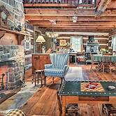 Cabin Vacation Rental ~ 8 Mi to Penn State!