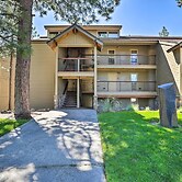 Resort Condo Retreat ~ 6 Mi to Downtown Bend!
