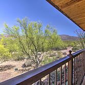 Unique Phoenix Abode w/ 2-tier Patio & Grills