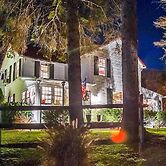 3-acre Lodge w/ Snowmobile & Four-wheeling Trails