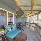 Mountaintop Mars Hill Cabin w/ Wraparound Deck!