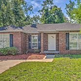 Home 10 Mi to Downtown Pensacola: Pets Welcome!