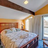 Bromley Mountain Escape w/ 2 Balconies: Hike & Ski