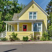 Historic Home Near Downtown Salem: Walk to Capitol