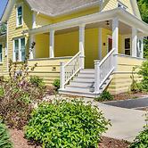 Historic Home Near Downtown Salem: Walk to Capitol
