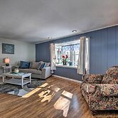 Idyllic Manor Farm Cottage: 3 Mi to Chambers Lake!