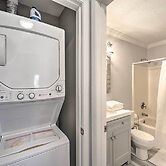 Updated Wilmington Retreat ~ 2 Miles to Uncw!