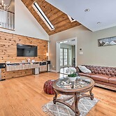 Poconos Cottage w/ Sauna ~ 10 Mi to Camelback!