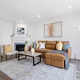 Stunning 2 Bedroom 1 Bath Home near BART