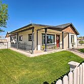 Walk to Downtown: Gilbert Home w/ Fire Pit!