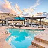 11 Mi to Dtwn: Phoenix Guest House w/ Hot Tub