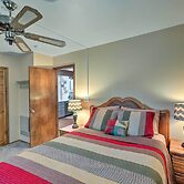 Deck & Scenic Views: Munds Park Cabin!