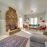 'dolorable' Home w/ Yard - Walk to River!