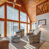 Poconos Cabin on 3 Acres - 5 Mi to Blue Mountain!