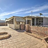 Cozy Yuma Retreat w/ Furnished Patio & Grill!