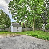 Walkable Lake Elkhart Apt: Dine, Shop, Swim!