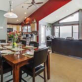 Spacious Edgerton Home w/ Private Beach & Views!