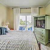 Family Beach Home; Walk to N Litchfield Beach