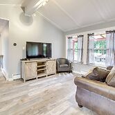 Cozy North Bend Getaway Near Dunes + Ocean!