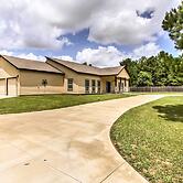 Texas Vacation Rental w/ Fireplace, Near Lakes