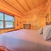 Creekside Broken Bow Cabin w/ Hot Tub & Fire Pit!