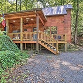 Charming Higden Cabin Near Greers Ferry Lake!