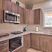 Quiet Kanab Home w/ Panoramic Views & Porch!