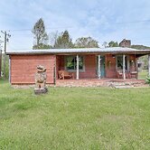 Cabin < 2 Mi to Great Smoky Mtns Natl Park!
