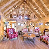 Large Cabin w/ Deck Overlooking Norfork Lake!